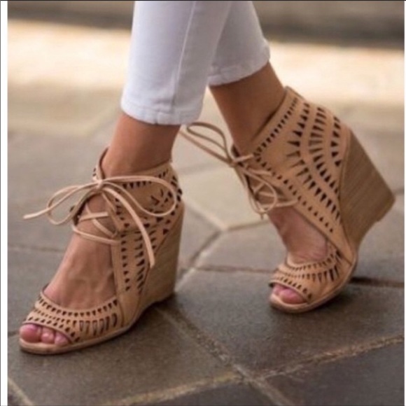 Jeffrey Campbell, size 9. Worn twice. - Picture 2 of 5